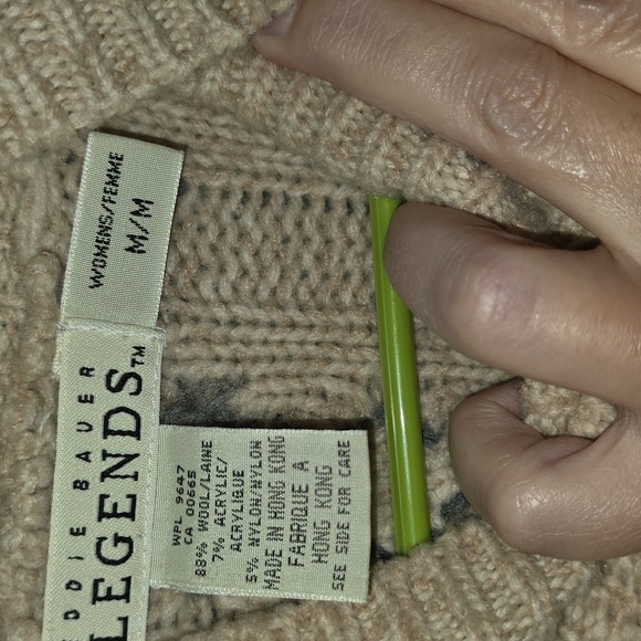 Eddie BAUER Legends Womens Wool  Sweater EUC (Size M) - Picture 7 of 8